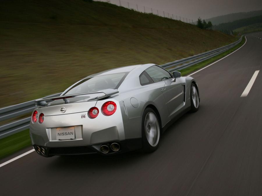  Nissan GT-R 2007 года  (фото 99 из 480)